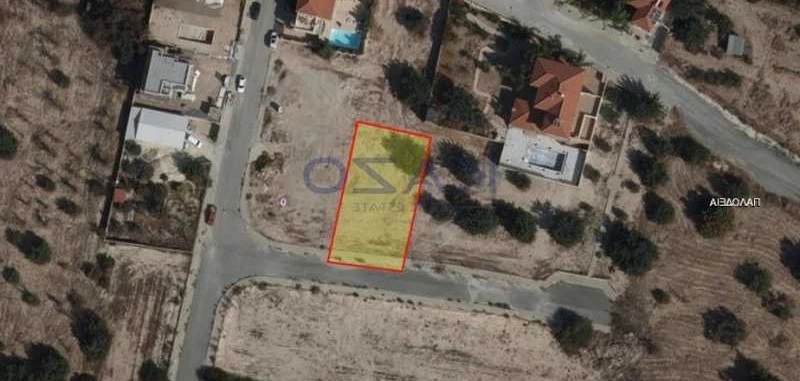 Residential land 714 m², image 1