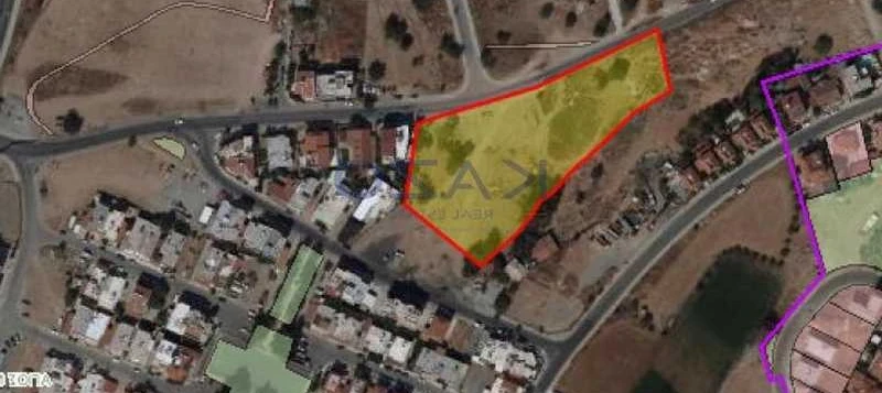 Residential land 8362 m², image 1