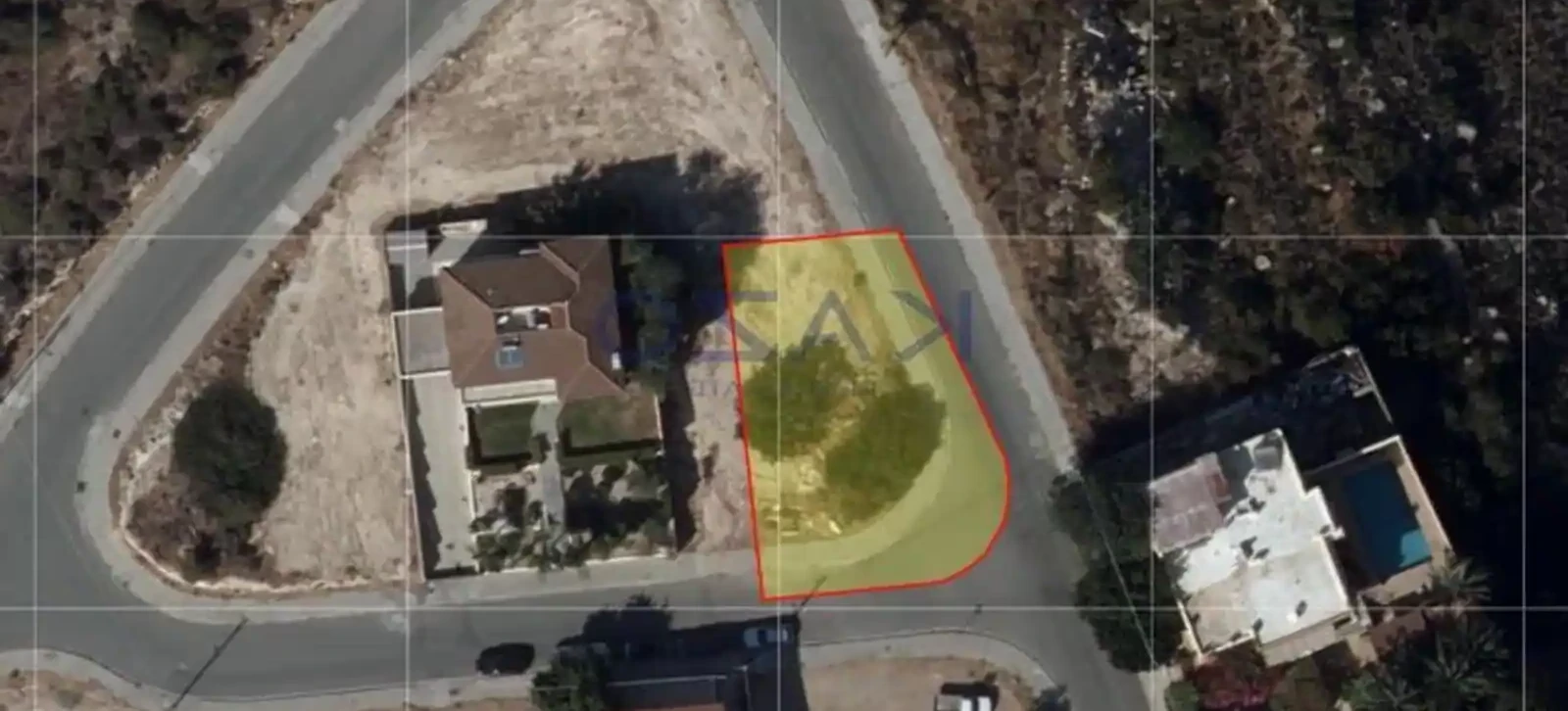 Residential land 579 m², image 1