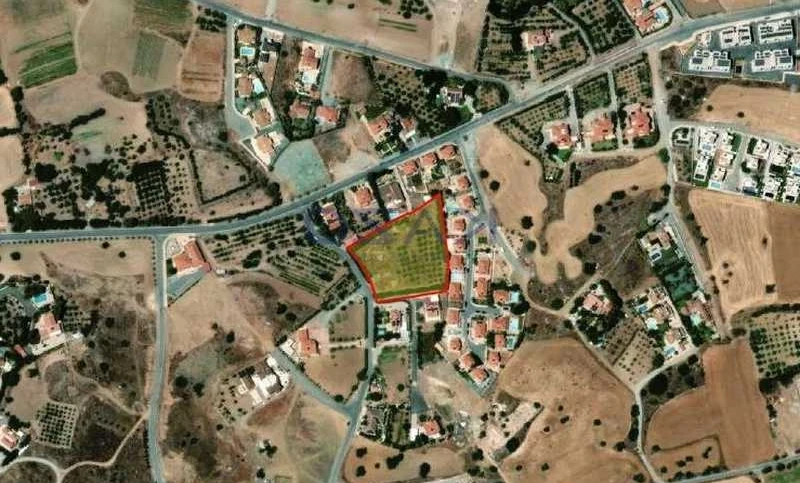 Residential land 5377 m², image 1