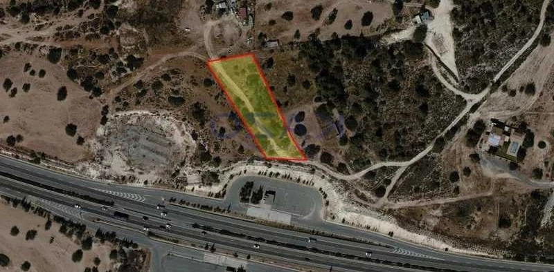 Residential land 2820 m², image 1