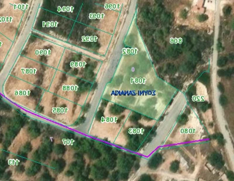 Residential land 978 m², image 1