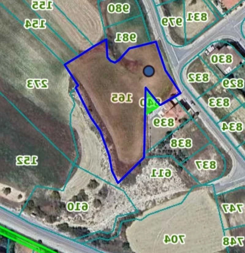 Residential land 4116 m², image 1