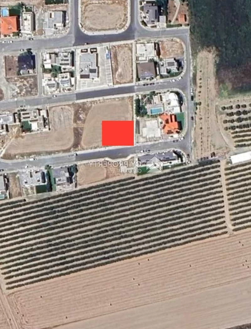 Residential land 561 m², image 1