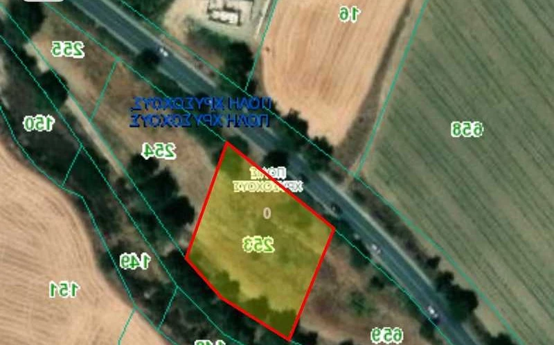 Residential land 929 m², image 1