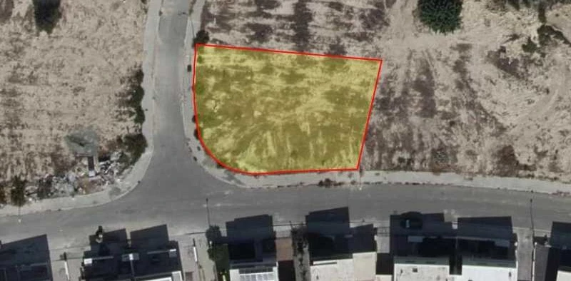 Residential land 631 m², image 1