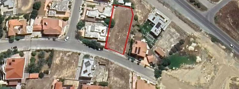 Residential land 750 m², image 1