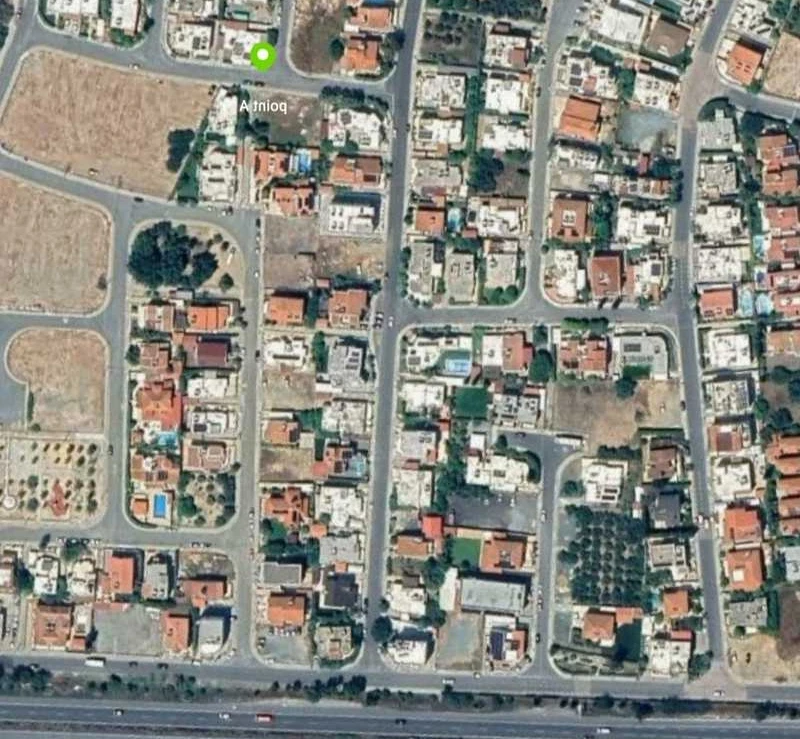 Residential land 300 m², image 1