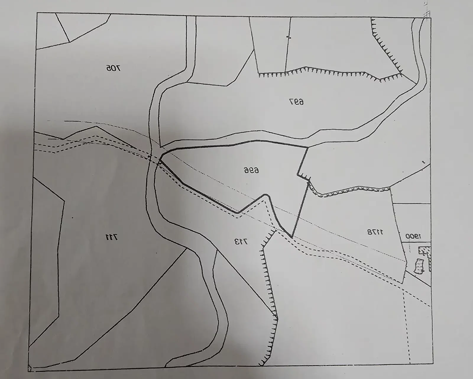 Residential land 3011 m², image 1