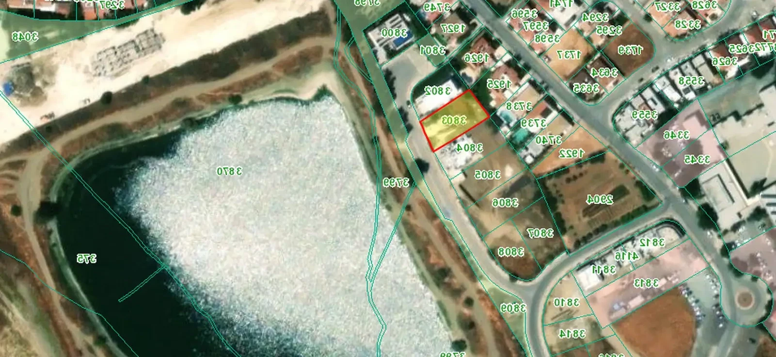 Residential land 681 m², image 1