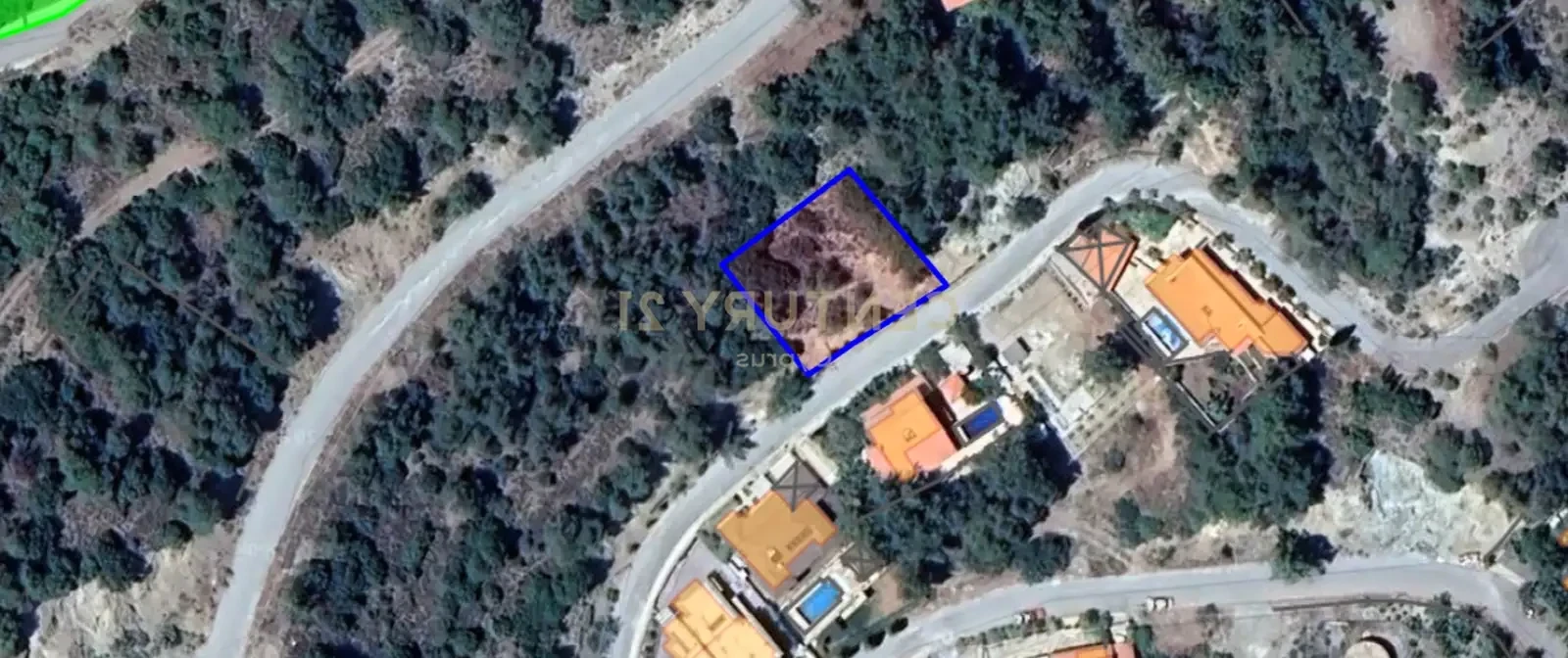 Residential land 715 m², image 1