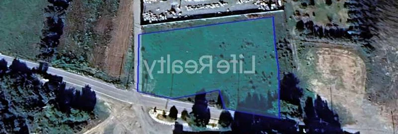 Residential land 3090 m², image 1