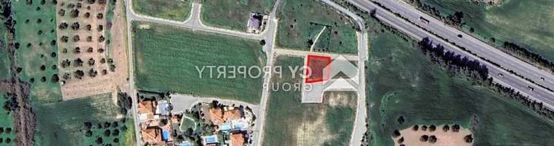 Residential land 558 m², image 1