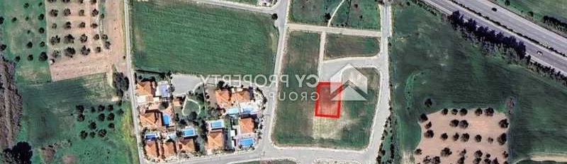 Residential land 652 m², image 1