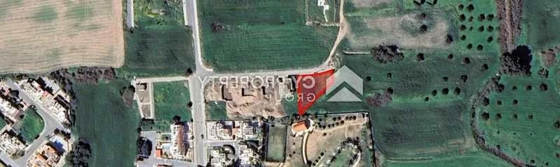 Residential land 706 m², image 1