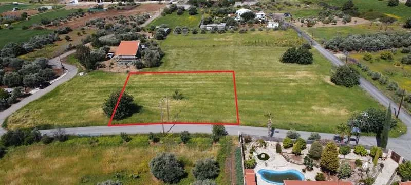 Residential land 1253 m², image 1