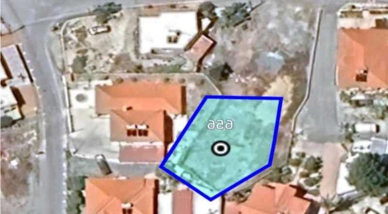 Residential land 409 m², image 1