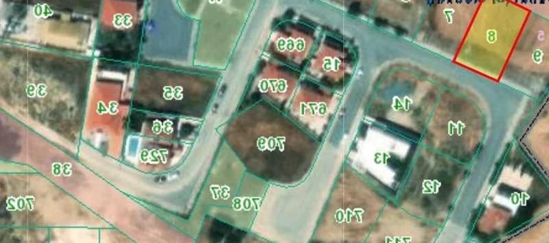 Residential land 589 m², image 1