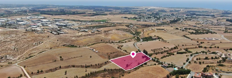 Residential land 8443 m², image 1