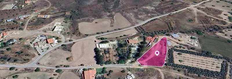 Residential land 1673 m², image 1