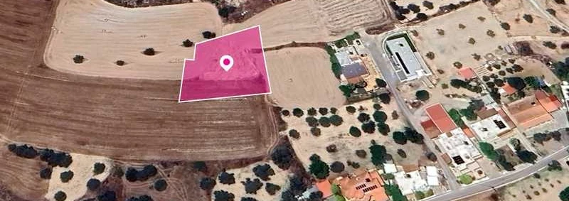 Residential land 1673 m², image 1