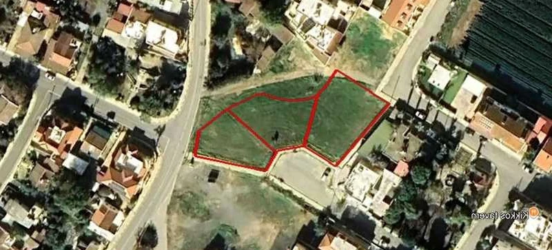 Residential land 1831 m², image 1