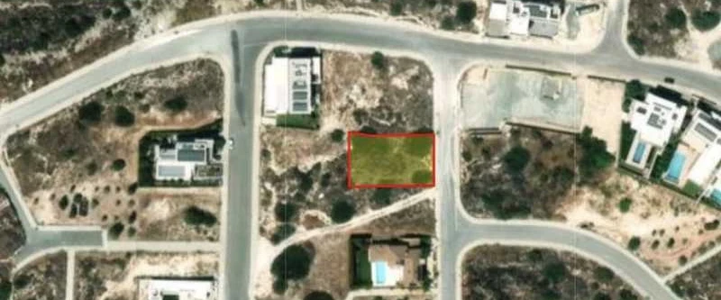 Residential land 1678 m², image 1