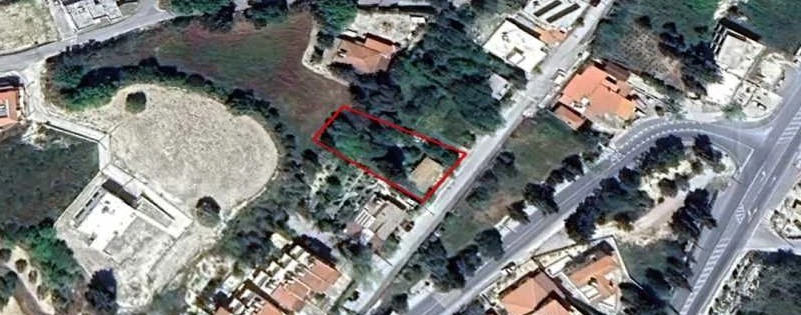 Residential land 725 m², image 1