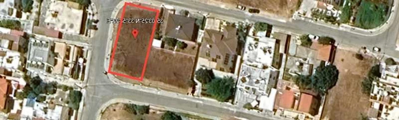 Residential land 702 m², image 1