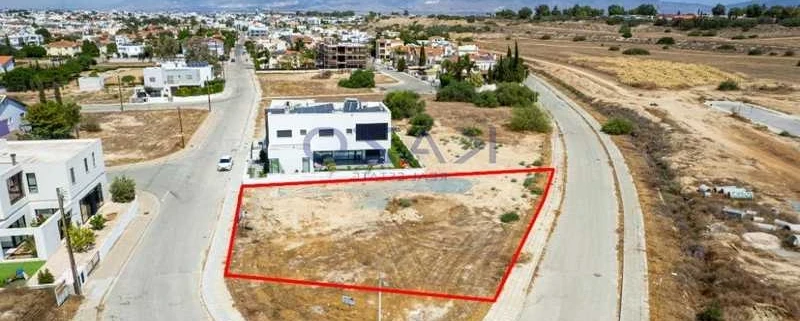 Residential land 897 m², image 1