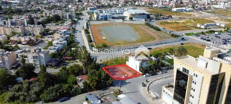 Residential land 331 m², image 1