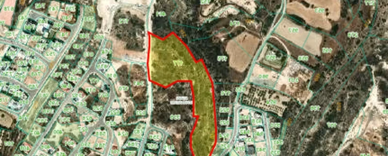 Residential land 18325 m², image 1