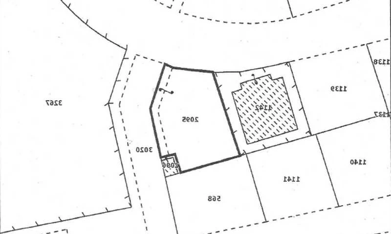 Residential land 652 m², image 1