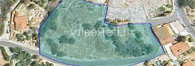 Residential land 4409 m², image 1