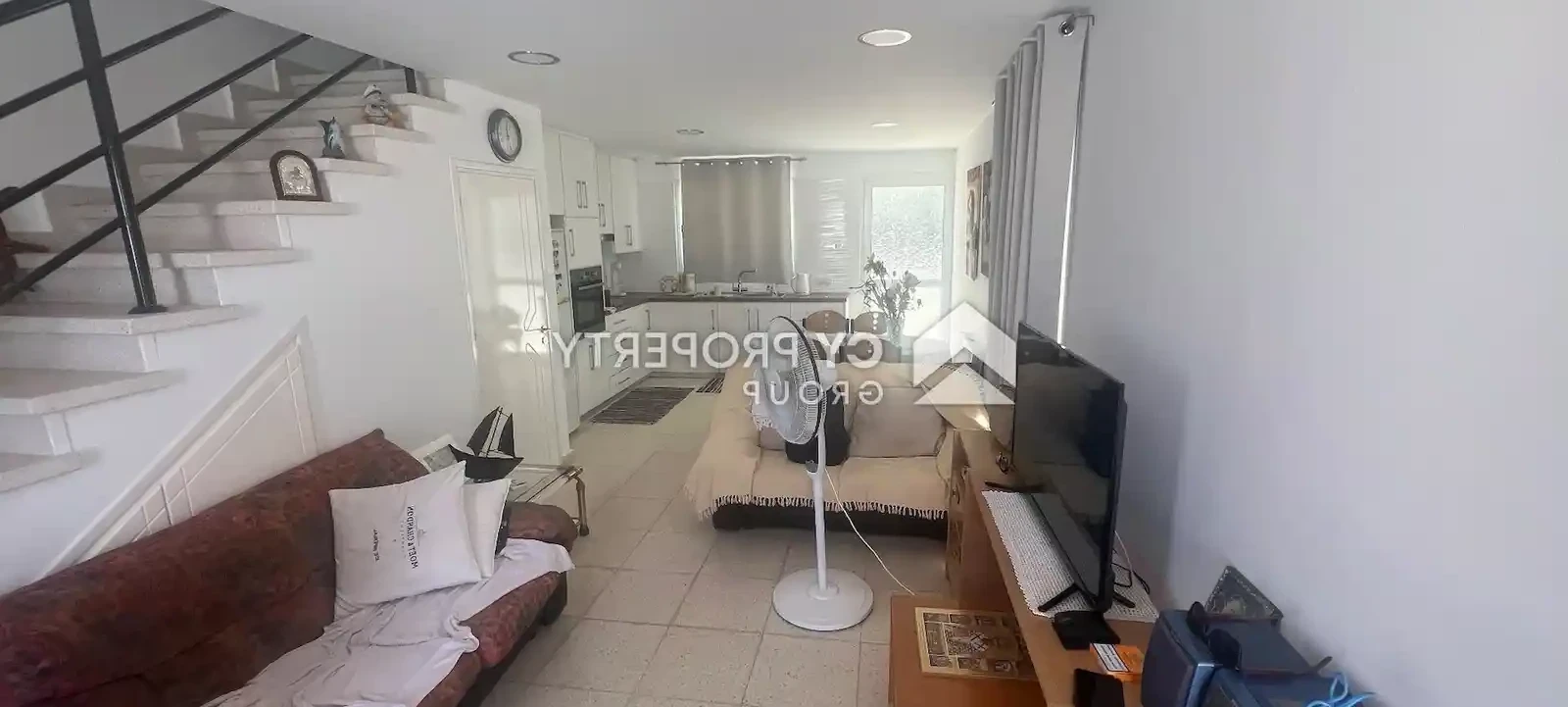 2-bedroom maisonette to rent, image 1