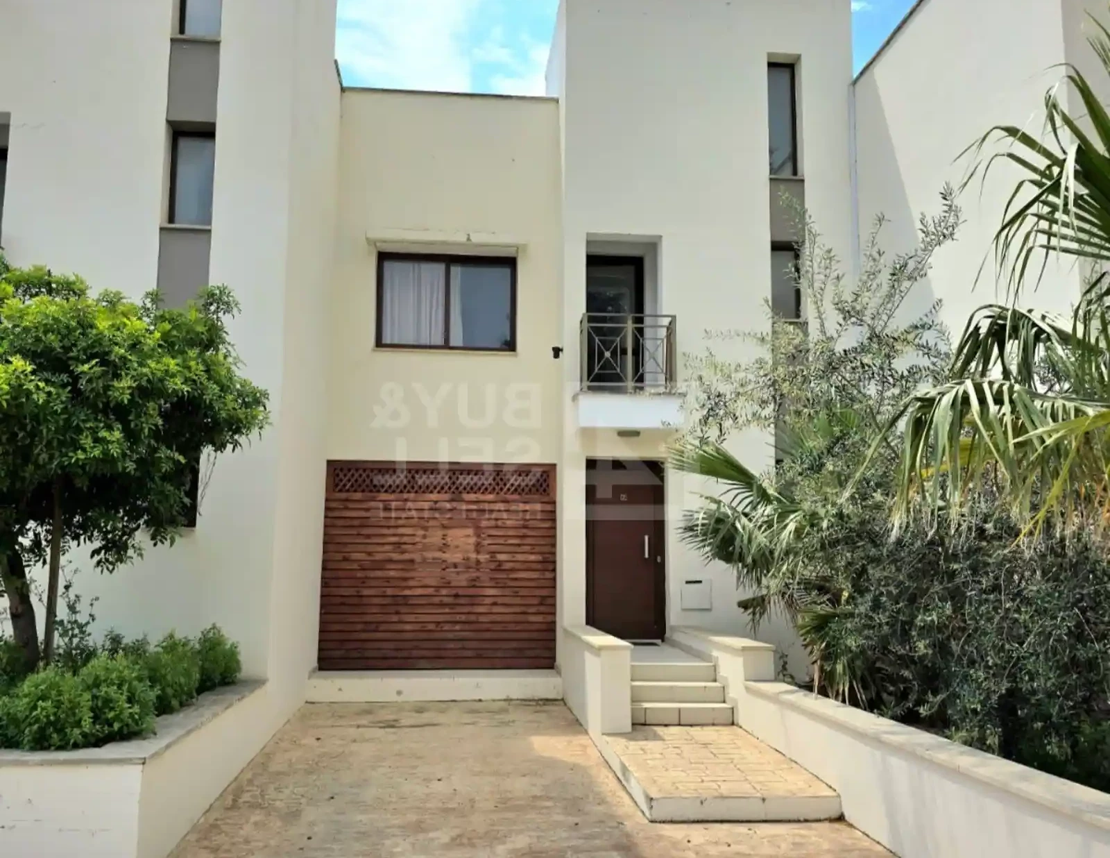 3-bedroom maisonette to rent, image 1