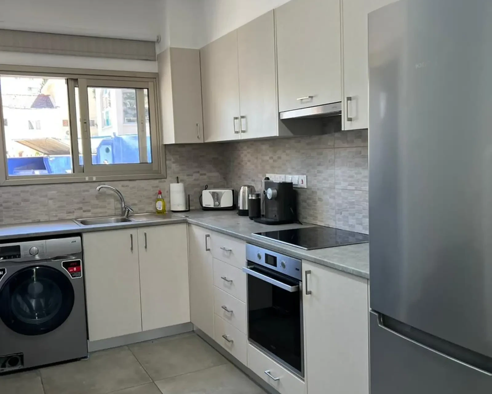 2-bedroom maisonette to rent, image 1