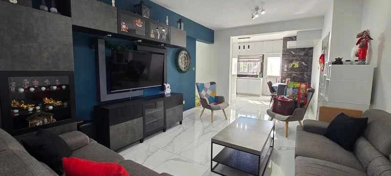 3-bedroom semi-detached to rent, image 1