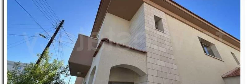 3-bedroom maisonette to rent, image 1