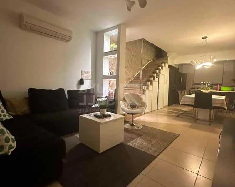 2-bedroom maisonette to rent, image 1