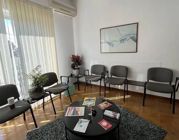 Office apartment to rent €700, image 1