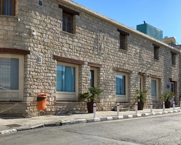 Office/shop space is available in the center of germasogeia village €1.600, image 1