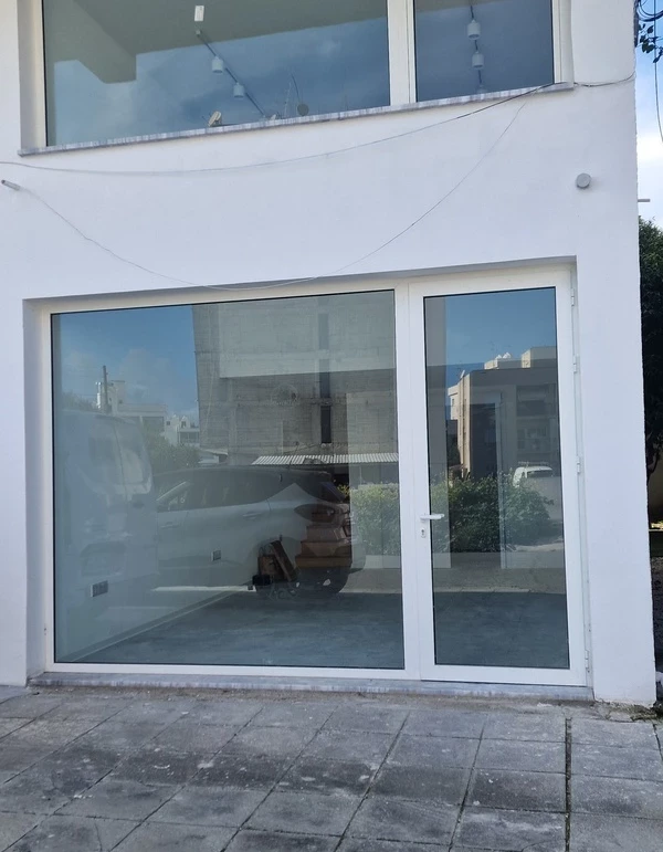 Newly build shop in engomi €600, image 1