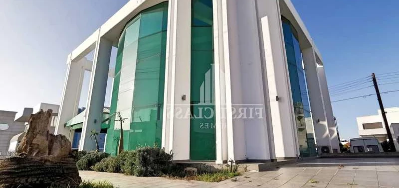 590m2 - whole office building - prime location in linopetra area - easy access, image 1