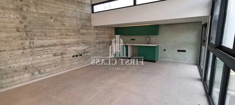 220m2 - new office historical whole building - city center, image 1