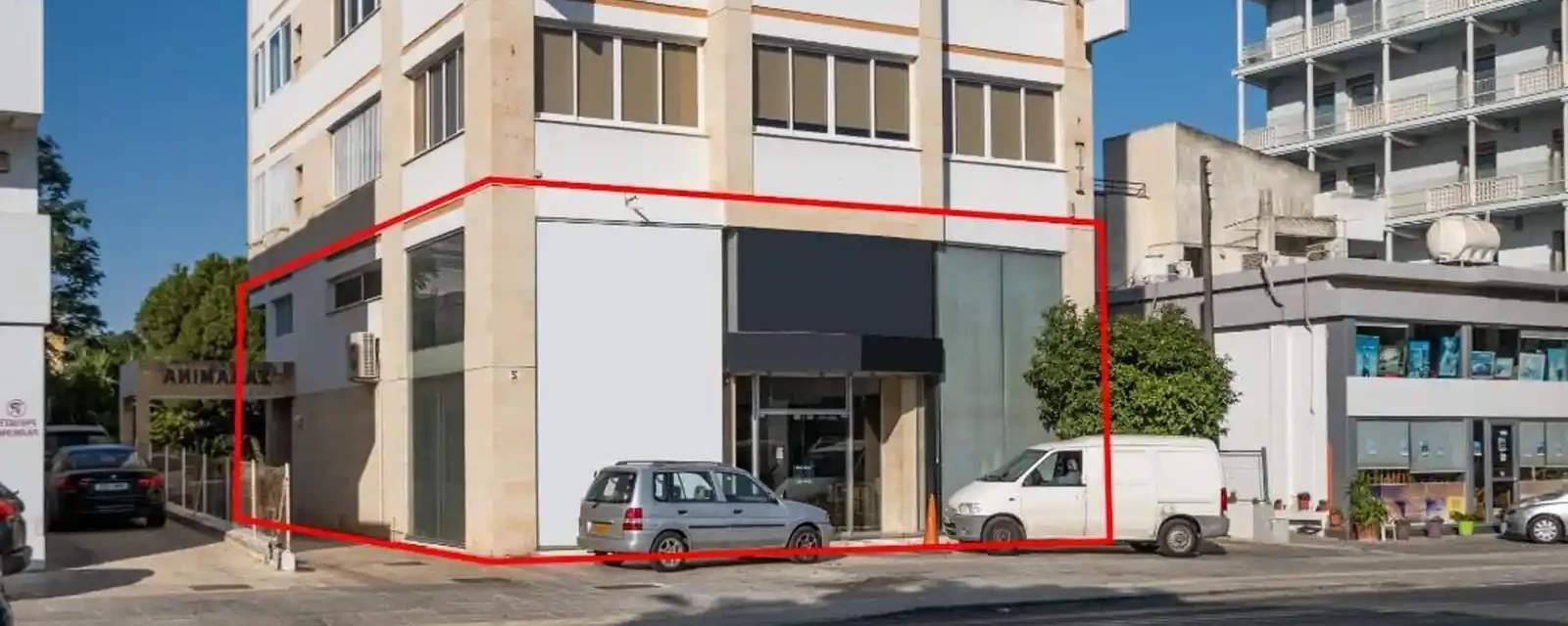 Ground floor shop with mezzanine in agios antonios, nicosia, image 1