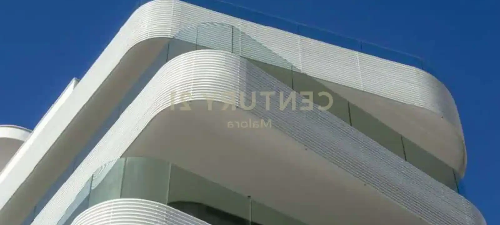 Boutique seafront building in limassol, amathus area, image 1