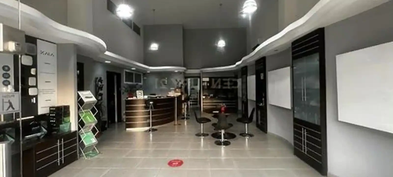 Showroom in limassol city, 143 sq.m., image 1