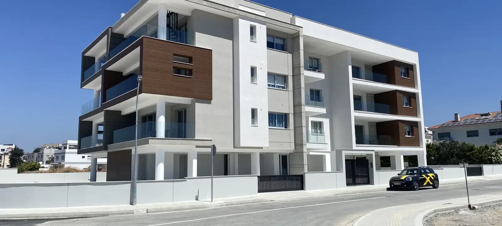 Residential building in germasogeia touris area, image 1