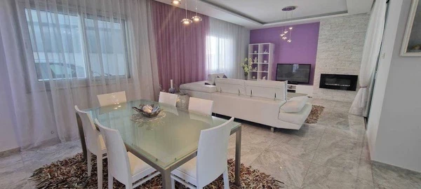 5-bedroom villa to rent €5.500, image 1